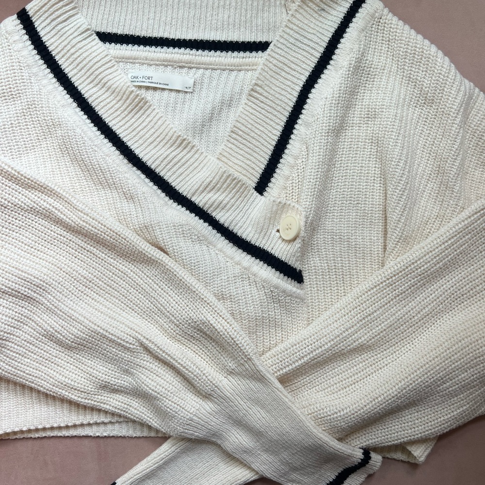 OAK + FORT Ivory V-Neck Sweater with Black Trim